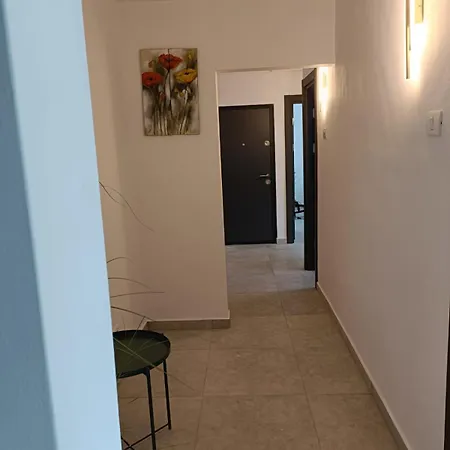 Robert Faleză Nord Apartament